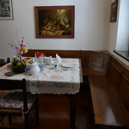 Ai Tre Portoni