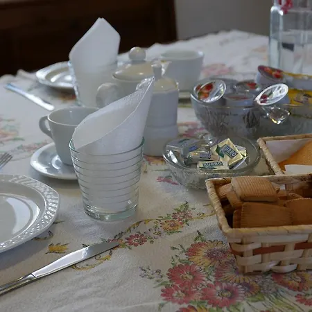 Bed & Breakfast Ai Tre Portoni 3*